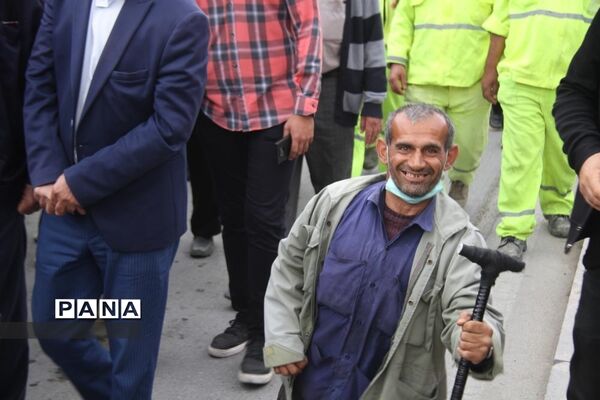 حضور پرشور دانش‌آموزان و فرهنگیان بهبهانی در راهپیمایی یوم الله 22 بهمن ماه