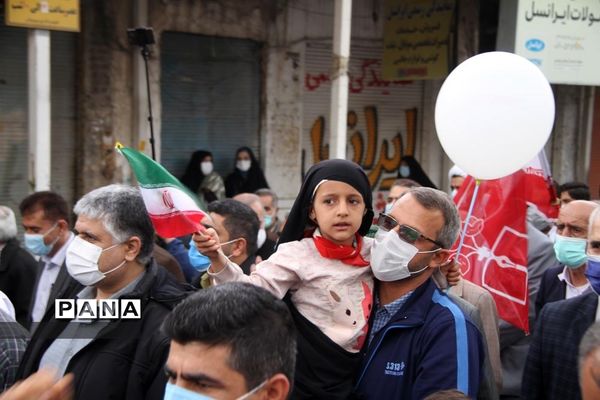 حضور پرشور دانش‌آموزان و فرهنگیان بهبهانی در راهپیمایی یوم الله 22 بهمن ماه