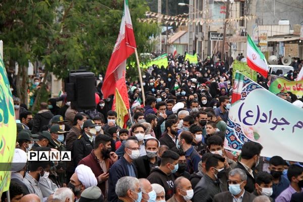 حضور پرشور دانش‌آموزان و فرهنگیان بهبهانی در راهپیمایی یوم الله 22 بهمن ماه