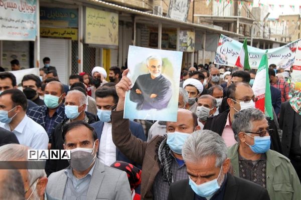 حضور پرشور دانش‌آموزان و فرهنگیان بهبهانی در راهپیمایی یوم الله 22 بهمن ماه