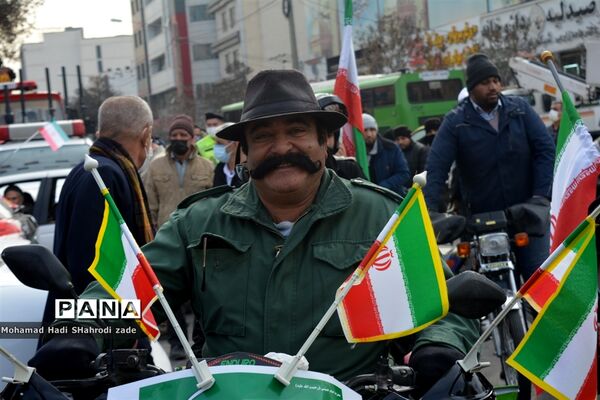 راهپیمایی خودروی 22 بهمن در مشهد مقدس