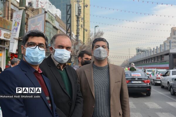 راهپیمایی خودروی 22 بهمن در مشهد مقدس