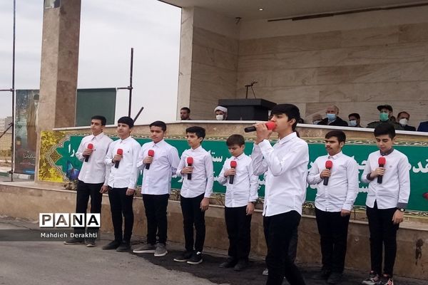 شور انقلابی مردم ولایتمدار بهارستان در روز سرد زمستانی