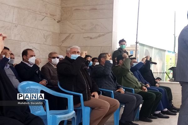 شور انقلابی مردم ولایتمدار بهارستان در روز سرد زمستانی