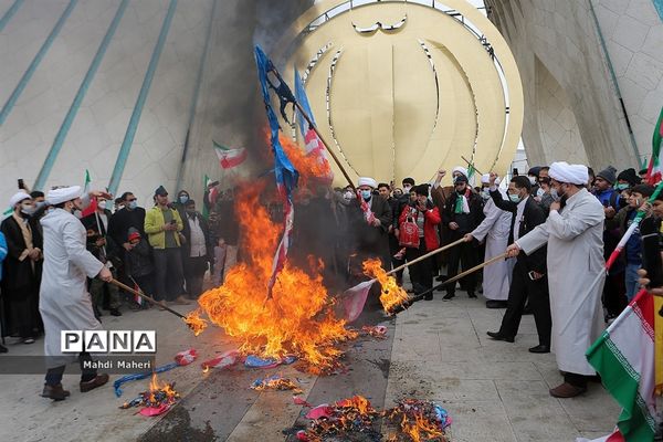 راهپیمایی یوم الله ۲۲ بهمن در تهران