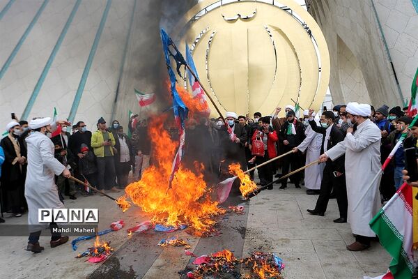 راهپیمایی یوم الله ۲۲ بهمن در تهران