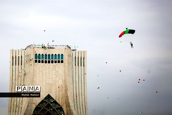راهپیمایی یوم الله ۲۲ بهمن در تهران