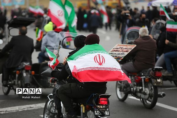 راهپیمایی یوم الله ۲۲ بهمن در تهران