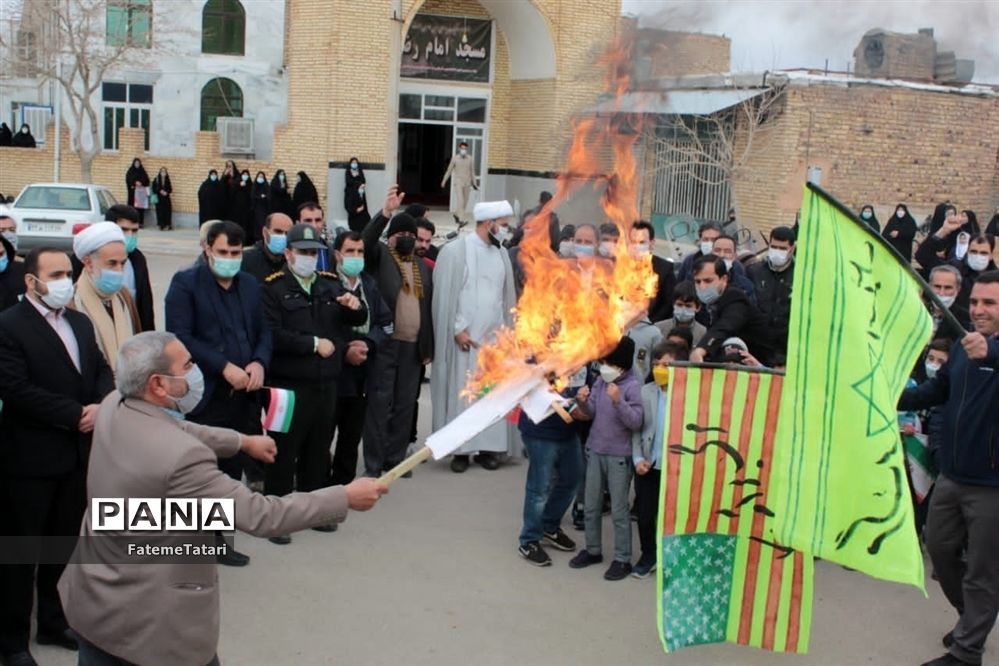 برگزاری راهپیمایی۲۲ بهمن در بام و‌صفی آباد
