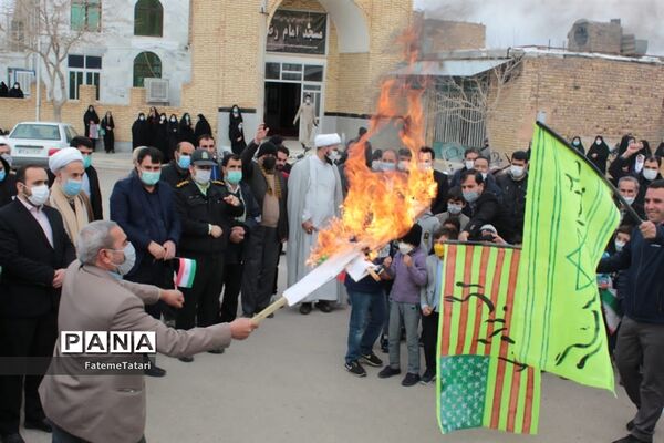برگزاری راهپیمایی۲۲ بهمن در بام و‌صفی آباد