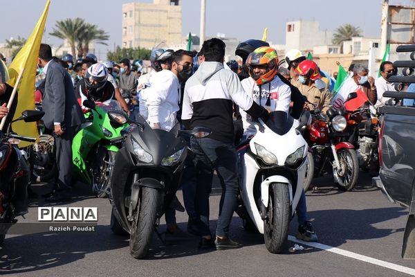 حضور پر شور مردم هرمزگان در راهپیمایی 22 بهمن 1400