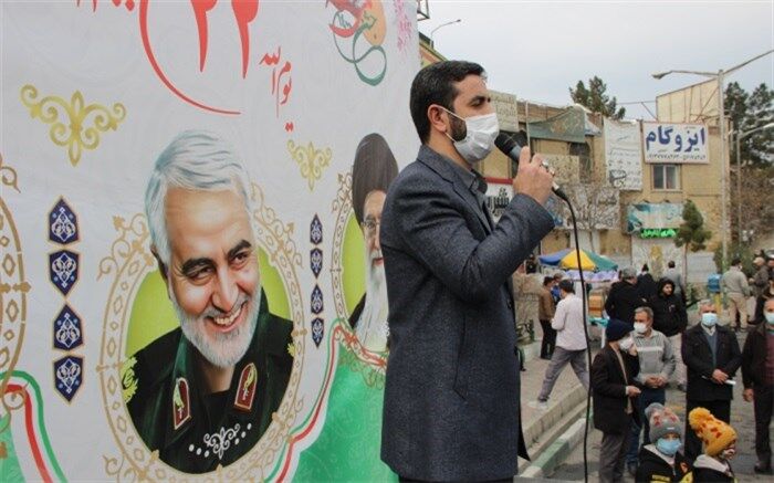 امام راحل،  اسلام ناب محمدی را جلوه‌گرساخت