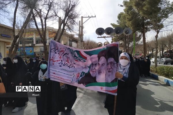 راهپیمایی یوم الله  ۲۲ بهمن در شهرستان شاهین شهر اصفهان