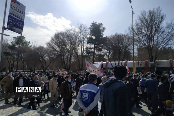 راهپیمایی یوم الله  ۲۲ بهمن در شهرستان شاهین شهر اصفهان