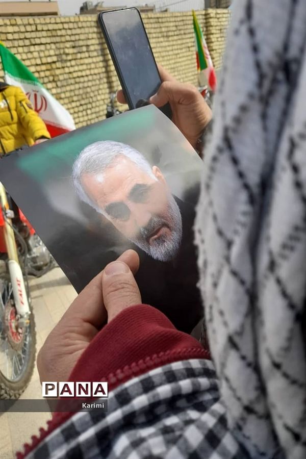 راهمپایی خودرویی و موتوری در یوم‌الله 22 بهمن در فلاورجان اصفهان