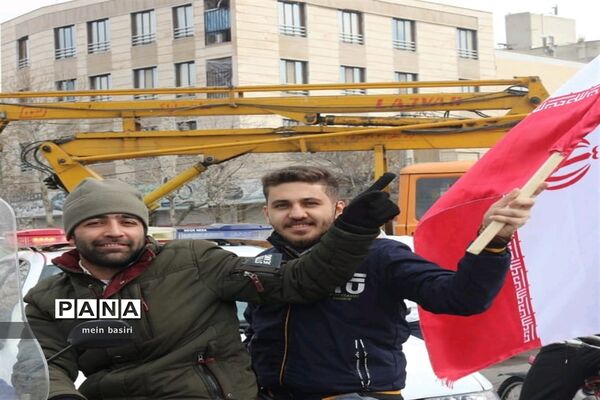 راهپیمایی خودرویی وموتوری۲۲بهمن شهرستان البرز استان قزوین