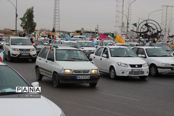 راهپیمایی خودرویی و موتوری 22 بهمن در قم-1