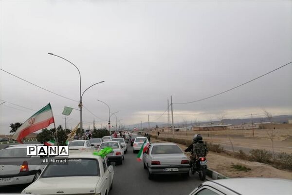 راهپیمایی خودرویی و موتوری 22 بهمن در قم-1