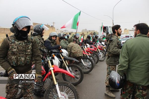 راهپیمایی خودرویی و موتوری 22 بهمن در قم-1