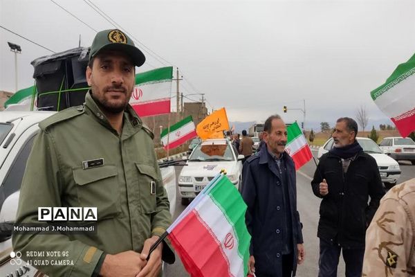 راهپیمایی موتوری و خودرویی در شهر قنوات قم