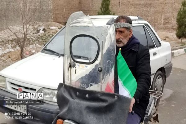 راهپیمایی موتوری و خودرویی در شهر قنوات قم