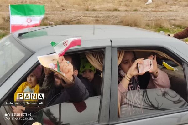 راهپیمایی موتوری و خودرویی در شهر قنوات قم