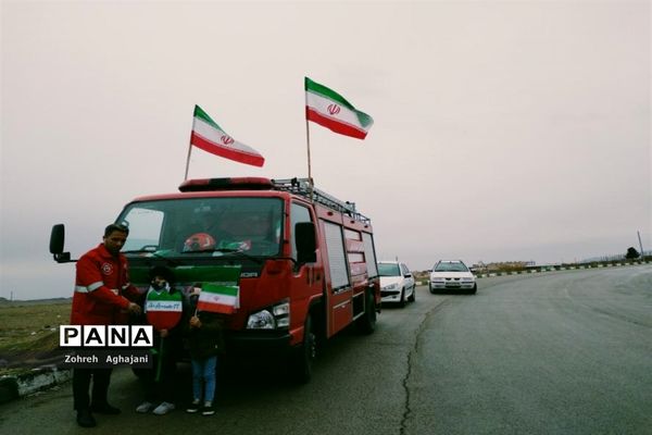 راهپیمایی 22 بهمن در شهر کهک