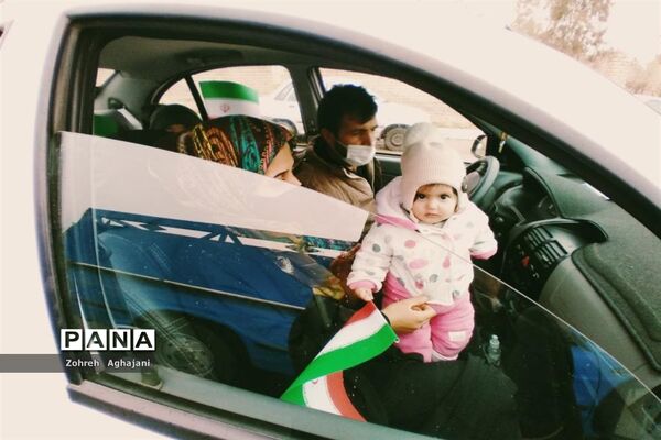 راهپیمایی 22 بهمن در شهر کهک