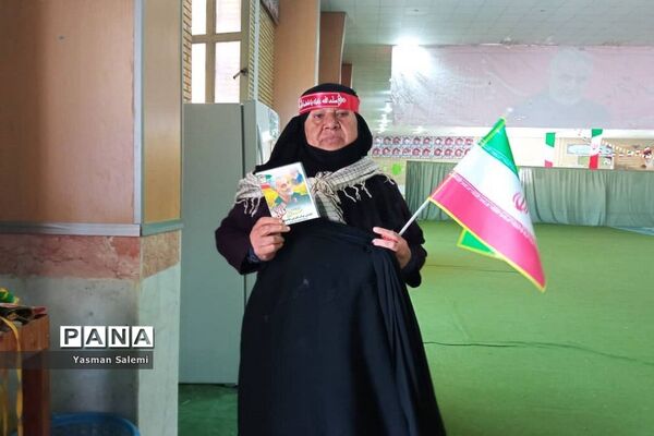 چهل و سومین جشن پیروزی در اهرم