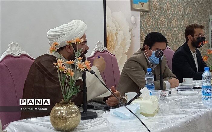 مومنین خیر، به جای حسینیه مدرسه بسازند