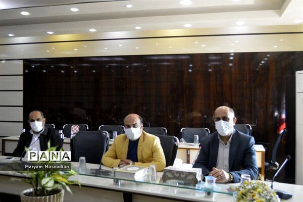 تجلیل از همکاران حوزه معاونت پرورشی و سازمان دانش آموزی استان بوشهر در روز ولادت حضرت علی(ع)