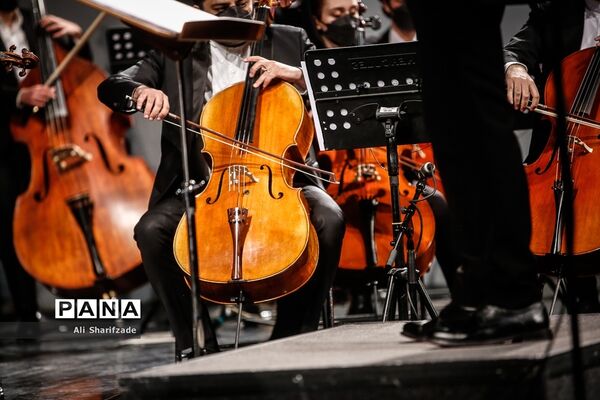 اجرای ارکستر پارسوآ در جشنواره موسیقی فجر