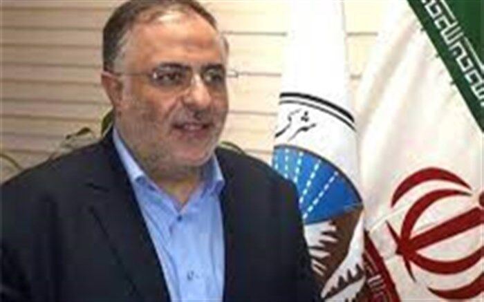وزارت ورزش امکانات تمرینی را برای ورزشکاران رشته یخ‌نوردی مهیا کند