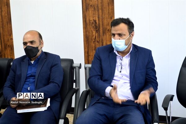 جلسه هم‌اندیشی روسا و کارشناسان حوزه آموزش ابتدایی آموزش و پرورش استان بوشهر