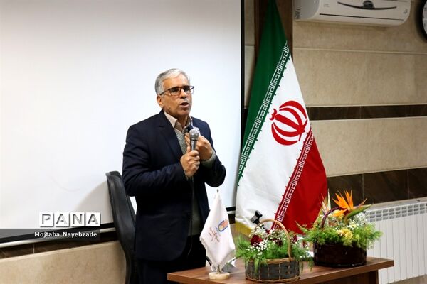 مراسم تکریم معاون پرورشی و فرهنگی و رئیس سازمان دانش‌آموزی خراسان رضوی