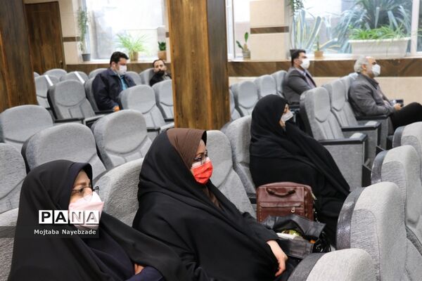 مراسم تکریم معاون پرورشی و فرهنگی و رئیس سازمان دانش‌آموزی خراسان رضوی