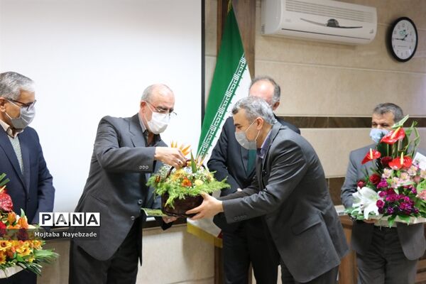 مراسم تکریم معاون پرورشی و فرهنگی و رئیس سازمان دانش‌آموزی خراسان رضوی
