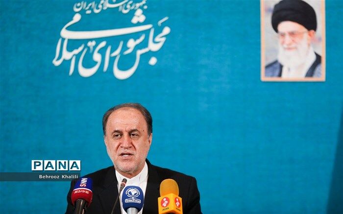 همسان‌سازی حقوق اساتید دانشگاه‌های فرهنگیان و شهیدرجایی اجرا خواهد شد