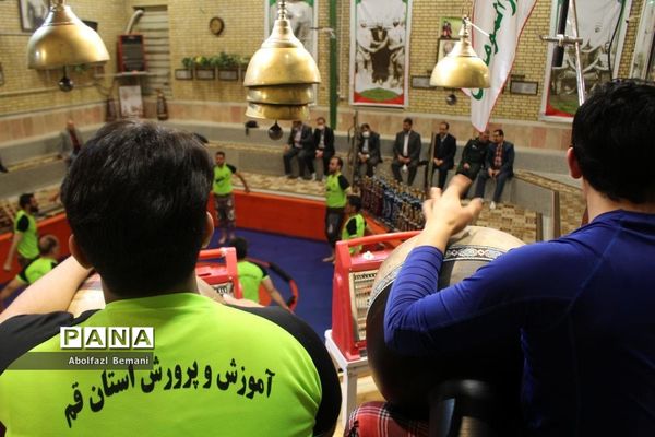 گرامیداشت روز پدر در سالن ورزش‌های باستانی فرهنگیان قم