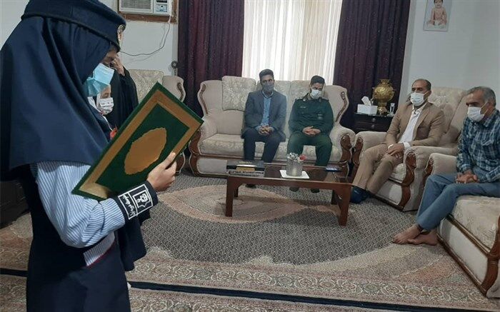 دانش‌آموزان چابهاری مشق مهربانی را تمرین کردند