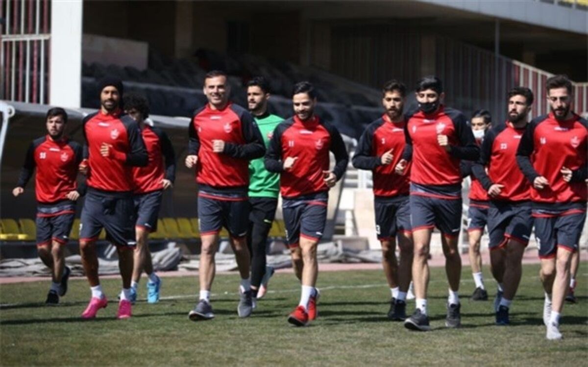 کارت بازی بمب نقل و انتقالات فوتبال ایران صادر شد