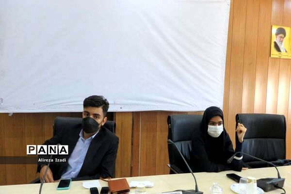 نشست کارگروه‌های تخصصی نخبگان نوجوان استان بوشهر