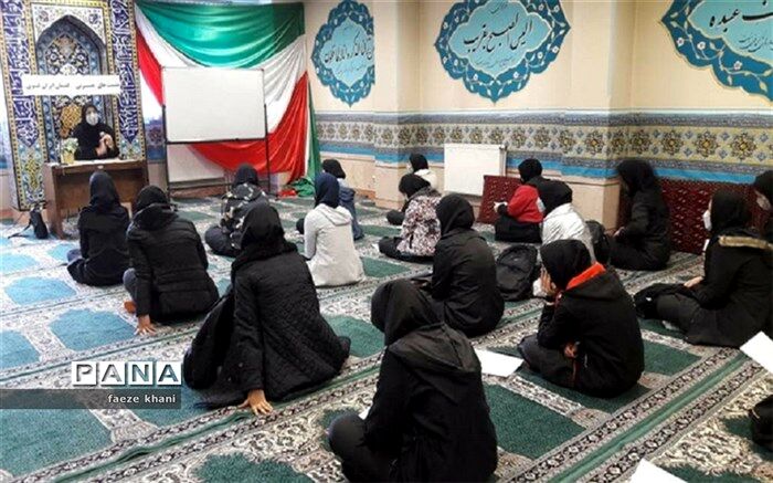 نشست بصیرت‌افزایی دانش‌آموزی در ورامین