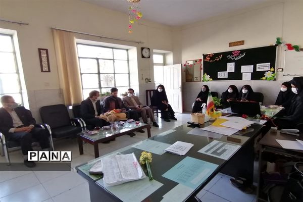 بازدید از کانون فرهنگی تربیتی امام خمینی (ره ) و کانون نور