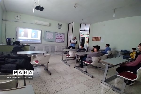 اجرای طرح دادرس در مدارس متوسطه اول در شهرستان امیدیه