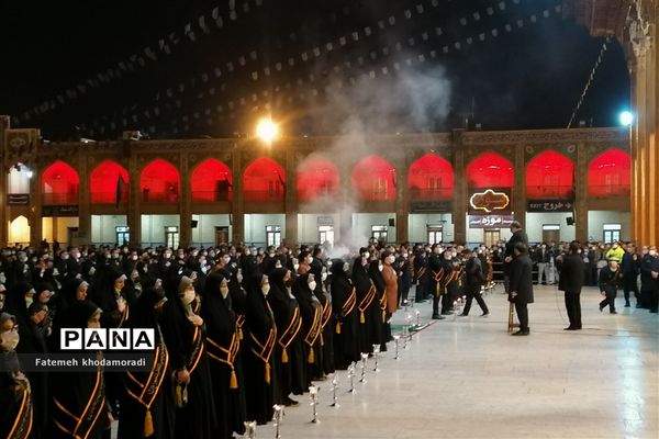 مراسم لاله‌گردانی به مناسبت بزرگداشت شهادت حضرت احمدبن موسی الکاظم( ع) در شیراز