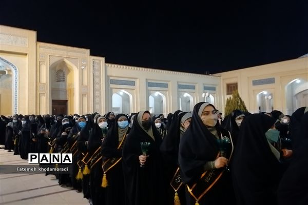 مراسم لاله‌گردانی به مناسبت بزرگداشت شهادت حضرت احمدبن موسی الکاظم( ع) در شیراز