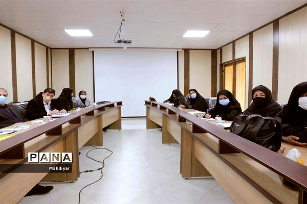 جلسه تبیین بیانیه گام دوم انقلاب در جوادآباد