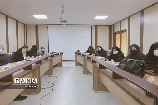 جلسه تبیین بیانیه گام دوم انقلاب در جوادآباد