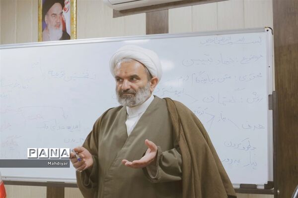 جلسه تبیین بیانیه گام دوم انقلاب در جوادآباد